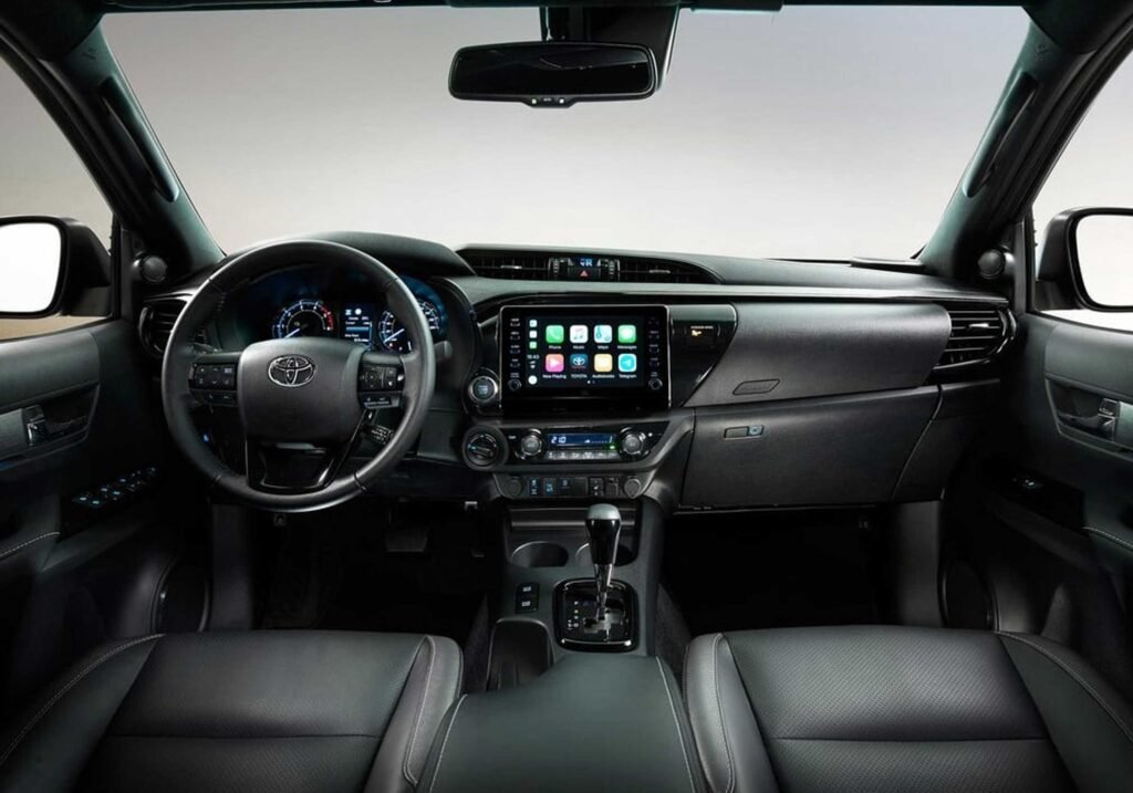 hilux-interior_1