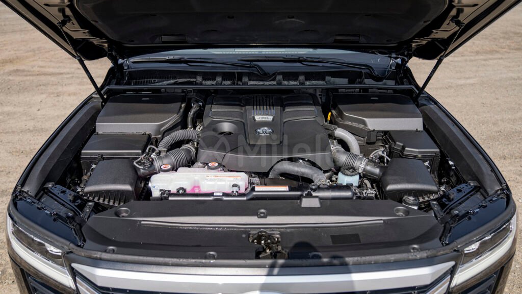 2023-Toyota-Land-cruser-LC300-3.5Petrol_4