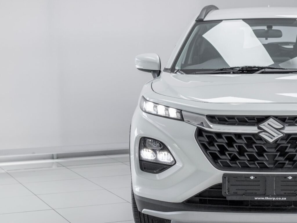 2023-White-Suzuki-Fronx-15-GL-4AT-7982632-19-1080x809-1-1