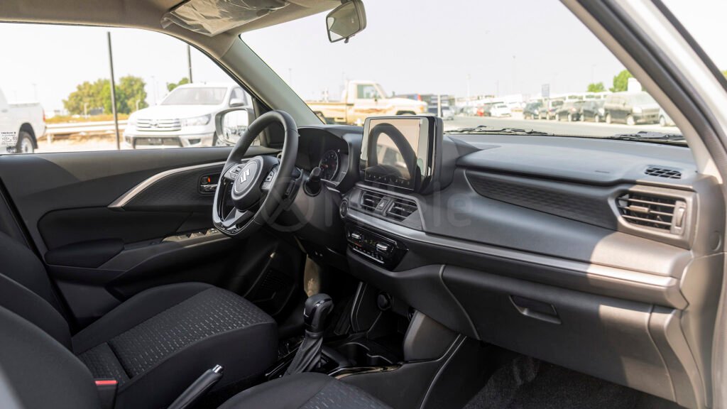 LSWIFT1.2P_6-White-Black-26_18-copy-2